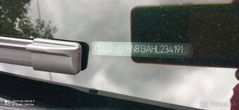 Kia Cee´d SW 1.6 GDI Silver 99kw r.2017 - 13
