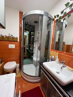 V Štúrove na predaj z 3 izb. -4 izb. byt - 13