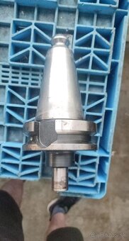 Obráběcí centrum (vertikální) Cincinnati FTV 850 - 13