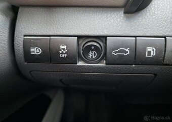 Toyota Camry 2.5-ZÁRUKA-BENZÍN-AUTOMAT - 13