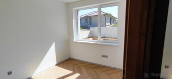 Moderná novostavba s garážou v obci Teriakovce - 13