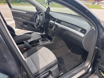 Škoda Superb 2.0 TDi 103kW 2012 268500km - 13