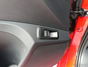 Škoda Kamiq 6-st manuál, benzín, 85kw, rv 7/2020, 80000 km - 13