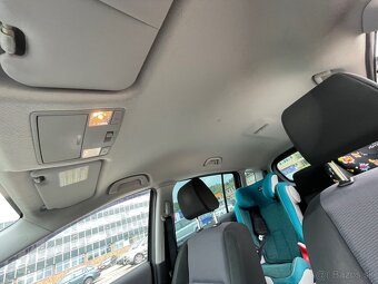 Mazda 5 2.0 benzín - 13