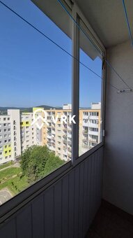 PRIESTRANNÝ 4 IZBOVÝ BYT S 2 LOGGIAMI, PEKINSKÁ, SÍDL. ŤAHAN - 13