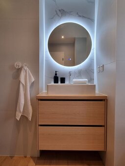 PRENÁJOM – EXKLUZÍVNY, NADŠTANDARDNÝ 2-IZBOVÝ BYT (71 m²) V - 13