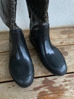 dámske gumené čižmy - 13