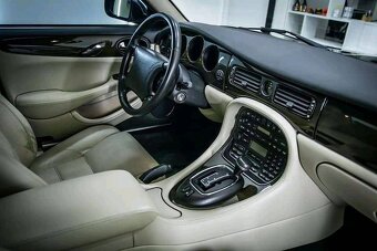 JAGUAR XJR 4.0 V8 Supercharged - 13