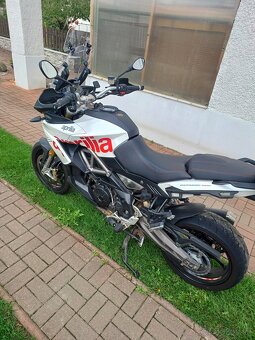 Aprilia Caponord 1200 - 13