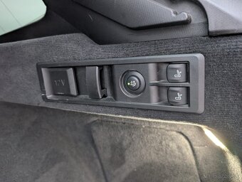 Bmw 320d mHEV Touring xDrive A/T DPH,Záruka, bezpl.servis - 13