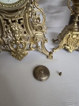 Starozitne krbove hodiny a svietniky.....cislo 13 - 13