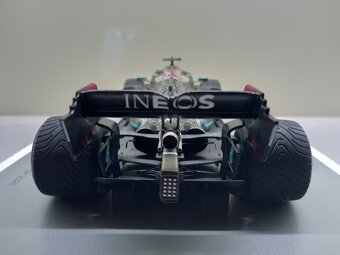 F1 MERCEDES W11 HAMILTON VÍTĚZ GP TURECKA 2020 SPARK 1:18 - 13