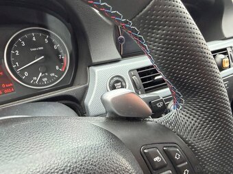 BMW Rad 3 Touring 335i  xDrive A/T - 13