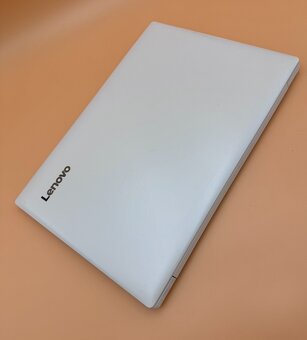 Notebook 15,6" Lenovo.AMD A6-9220 2x2,50GHz.8gb ram.120SSD - 13