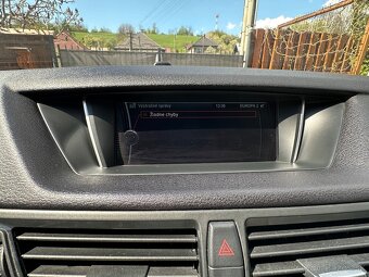 BMW X1 18d XDrive - 13