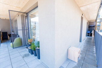 NOVÁ CENA - PREDAJ, NOVOSTAVBA, 3. izbový byt s veľkým balkó - 13