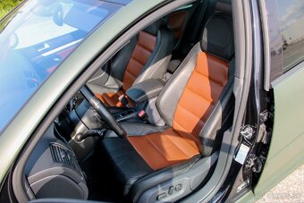 Volkswagen Golf R32 V6 184kw - 13