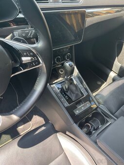 Škoda Superb 2.0 TDI DSG 147 kW – r.v. 2021, sivá metalíza - 13