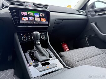 Skoda Superb Combi 2.0 TDI Style DSG - 13