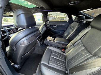 AUDI A8 50 TDI QUATTRO - SPORT - 13
