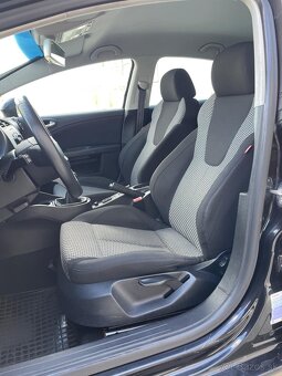 Seat Leon 1.2 TSI Sport MT6 Facelift 1.majiteľ - 13