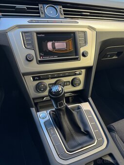 VOLKSWAGEN PASSAT VARIANT, 1,4 TSI, MANUÁL, 5/2017, LED - 13