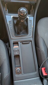 Volkswagen Golf 7 facelift 2.0 TDI 110kw - 13