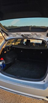 Toyota Auris (facelift model) - 13