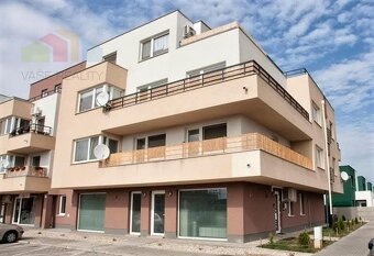 Na prenájom 2-izbový byt s terasou, 75 m², Kvetná ulica, Rov - 13
