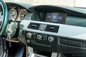 BMW E60 525d xDrive A/T - 13