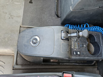 Tahac s sklapacim navesom - 13