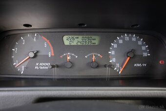 Nissan Terrano II 2.7 tdi - 13