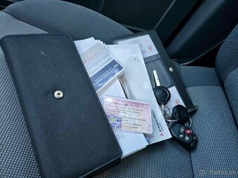 Mitsubushi Colt - 13