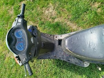 Skuter 150ccm - 13