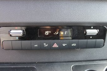Mercedes-Benz Sprinter 317 CDI Standard L2H2 RWD A/T - 13