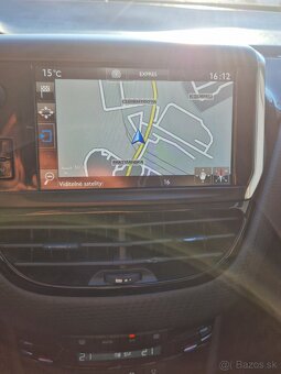 Peugeot 2008 Allure - 13