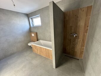 4 izbový rodinný dom 118 m2 na pozemku 719 m2, Sládkovičovo - 13