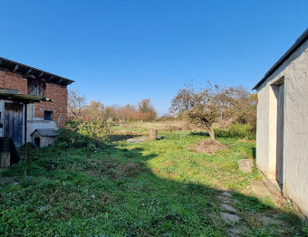 RODINNÝ DOM, GARÁŽ a POZEMOK 765m2 +1310 m2 MODROVKA - NMNV - 13