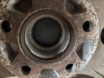 225/ 60 R17 114.3 - 13