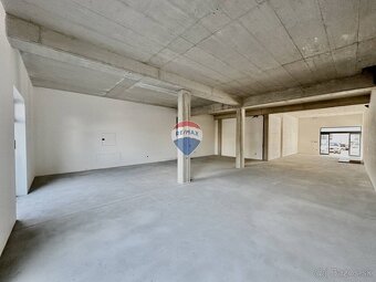 Priestranný obchodný priestor   150m2  v  novostavbe Letka   - 13