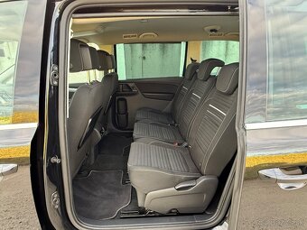 Volkswagen Sharan 2.0 TDI 4MOTION - 13
