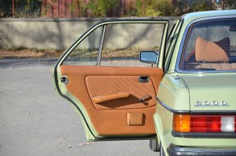 Mercedes-Benz W123 300D 1976 - 13