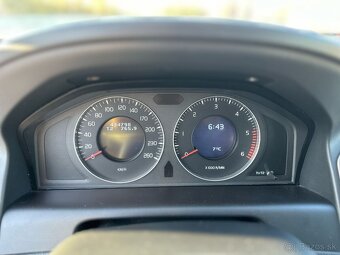Predám Volvo XC 60 D3 4x4 - 13