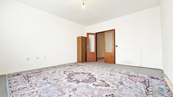 REZERVOVANE Na predaj trojizbový byt 72 m2 - sídl. Zapotôčky - 13