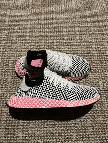 16x Dámské sportovní tenisky Adidas Deerupt (2) - 13
