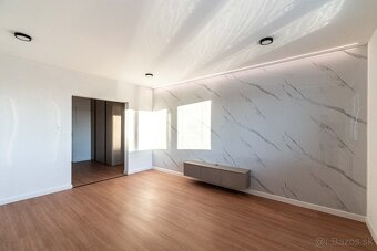 Dizajnový 3 izbový byt po kompletnej rekonštrukcii, loggia - 13