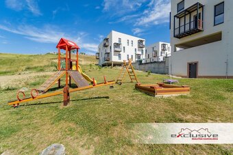 3 IZBOVÝ BYT – TRNKOV, 67 M², PARK. STÁTIE - 13