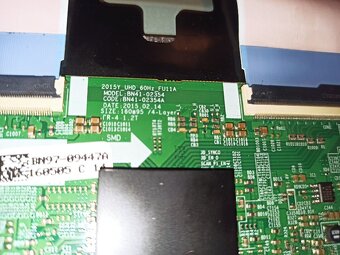 Samsungu led smart UE48JU6072 na nahradne diely - 13