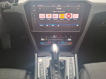 VW PASSAT B8 COMBI 2.0TDi DSG 110kW VIRTUAL/ACC/KAMERA/... - 13
