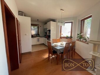 Exkluzívne   5izb.  dom s garážou na  734m2 pozemku s možnos - 13